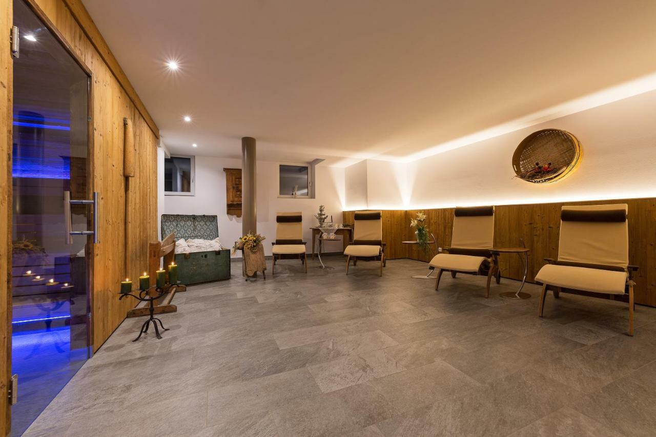 Alpin Natur Hotel Brueckele Braies  Exterior photo