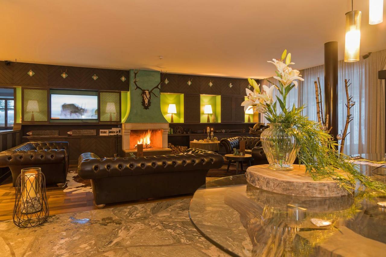 Alpin Natur Hotel Brueckele Braies  Exterior photo